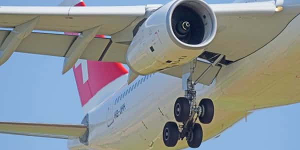 飛機(jī)機(jī)翼